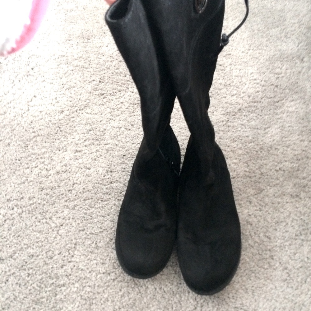 MICHAEL KORS SUEDE BOOTS